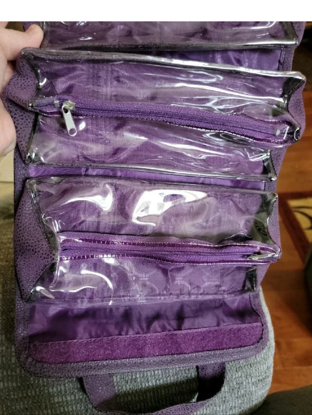 JM New York Travel Toiletries Cosmetic Jewelry Bag Hang Handle & Folds